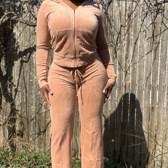 Juicy Couture Tracksuit Set - Picture 1 of 9